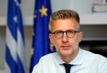 Στο θέμα που ανέκυψε με το τραγούδι του τράπερ Light παίρνει θέση ο υπουργός Επικρατείας Άκης Σκέρτσος μέσω ανάρτησής του στα μέσα κοινωνικής δικτύωσης.