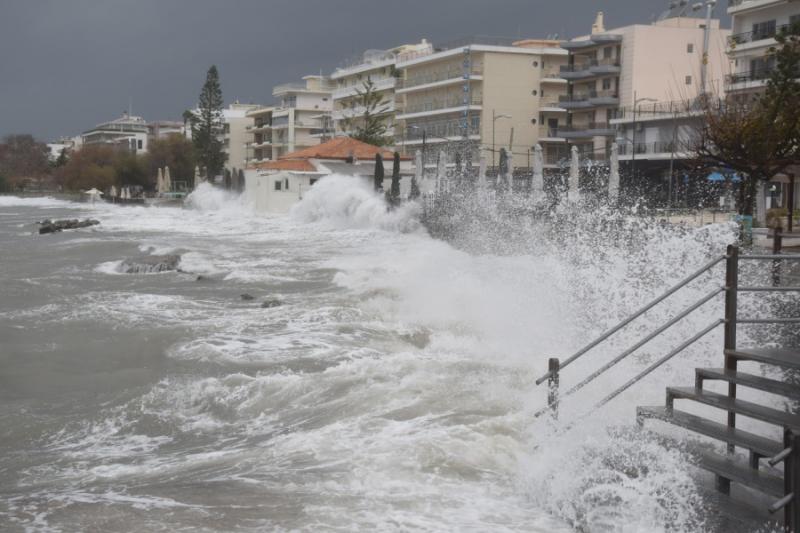 ΕΜΥ: Έκτακτο δελτίο επιδείνωσης του καιρού-Που περιμένουμε βροχές και καταιγίδες - Europost.gr