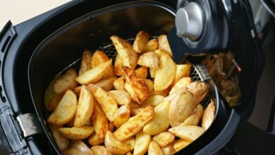Air Fryer: Ο πανεύκολος τρόπος να το καθαρίσεις με μαγειρική σόδα και μόλις 1 συστατικό