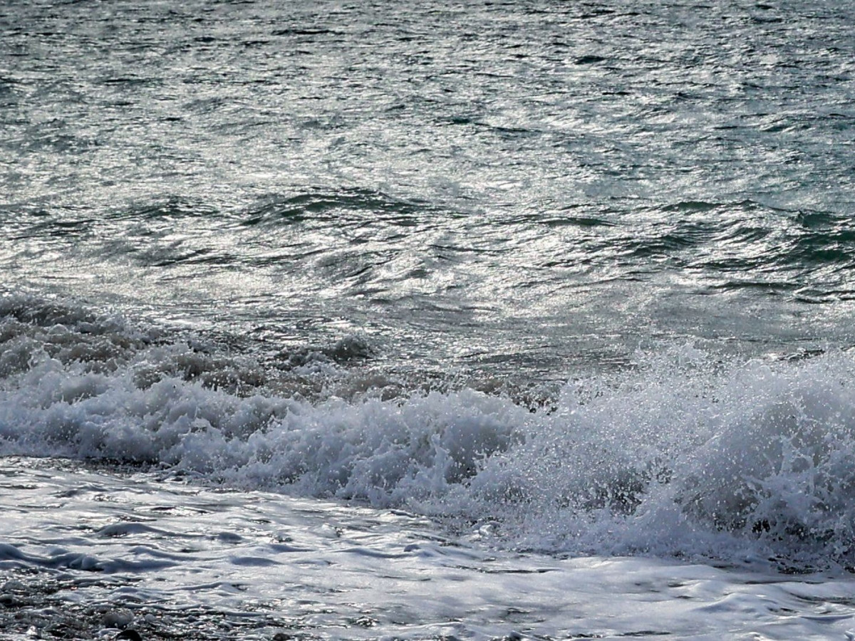 Η σορός της άτυχης 57χρονης γυναίκας εντοπίστηκε στη θαλάσσια περιοχή κοντά στο λιμάνι της Επανομής στη Θεσσαλονίκη.