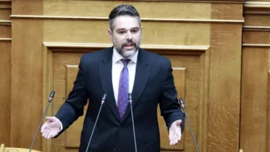 ΣΥΡΙΖΑ: Ανεξαρτητοποιήθηκε ο Γιάννης Σαρακιώτης με επιστολή που παρέδωσε νωρίτερα στον Πρόεδρο της Βουλής.