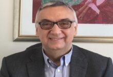 Ο χρυσίζων σταφυλόκοκκος είναι ένα από τα πιο γνωστά παθογόνα βακτήρια, το οποίο απαντάται φυσιολογικά στη μύτη, στο δέρμα και σε άλλες βλεννογόνους περιοχές χωρίς πάντα να προκαλεί προβλήματα.