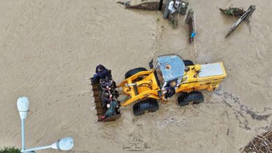 Κακοκαιρία Bora: Απαγόρευση κυκλοφορίας στη Λήμνο μέχρι το μεσημέρι της Δευτέρας, κλειστές όλες οι σχολικές βαθμίδες.