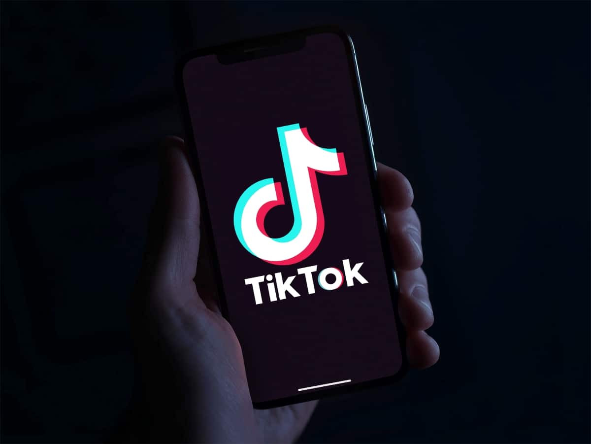 ΗΠΑ: Τι θα συμβεί εάν απαγορευτεί η χρήση του TikTok στις 19/1 και πως μπορεί να παρέμβει ο Πρόεδρος Τραμπ;