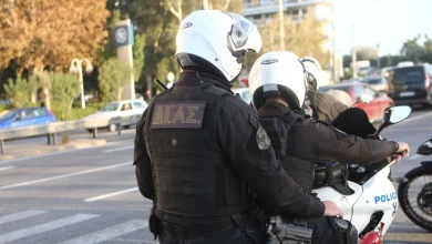 Γλυφάδα: Απόπειρα αρπαγής ανηλίκου έξω από χώρο άθλησης παιδιών, ο δράστης προφασίστηκε ατύχημα της μητέρας για να αρπάξει το παιδί.