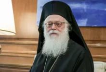 Αρχιεπίσκοπος Αλβανίας Αναστάσιος: Μεταφέρεται εκτάκτως στην Αθήνα για νοσηλεία με αεροσκάφος της Πολεμικής Αεροπορίας.