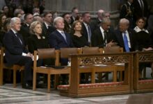 ΗΠΑ: Οι 5 εν ζωή πρόεδροι μαζί στην κηδεία του Τζίμι Κάρτερ - Ντόναλντ Τραμπ, Τζο Μπάιντεν, Μπάρακ Ομπάμα, Τζορτζ Μπους, Μπιλ Κλίντον.