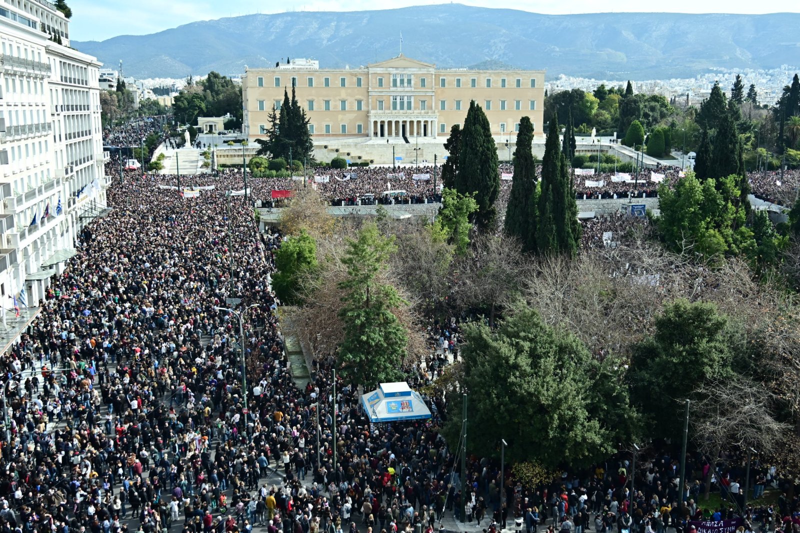 Μετά τις συγκλονιστικές συγκεντρώσεις της 26ης Ιανουαρίου, το σύνθημα «Δεν έχω οξυγόνο» θα αντηχήσει ξανά σε όλη τη χώρα