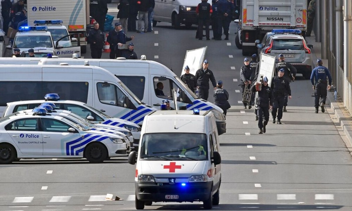 Συναγερμός στο Βέλγιο: Η αστυνομία αναζητά ένοπλους στο μετρό των Βρυξελλών