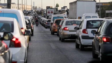 Λεωφόρος Κηφισού: Μποτιλιάρισμα λόγω σύγκρουσης οχημάτων κοντά στην οδό Κωνσταντινουπόλεως στο ρεύμα προς Πειραιά.