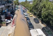 Ατέλειωτα προβλήματα και κυκλοφοριακό χάος καταγράφονται στην περιοχή της Αγίας Παρασκευής, λόγω θραύσης αγωγού νερού της ΕΥΔΑΠ στη λεωφόρο Μεσογείων, κοντά στον Σταυρό.