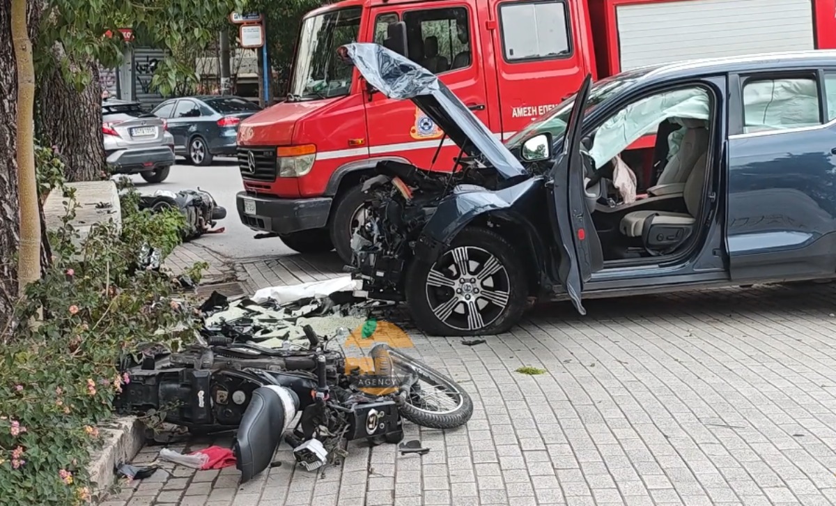 Σοκ προκαλούν οι αποκαλύψεις για το τροχαίο δυστύχημα στο Νέο Ψυχικό, που κόστισε τη ζωή σε έναν οδηγό μοτοσικλέτας και προκάλεσε τον τραυματισμό τεσσάρων ακόμη ατόμων.