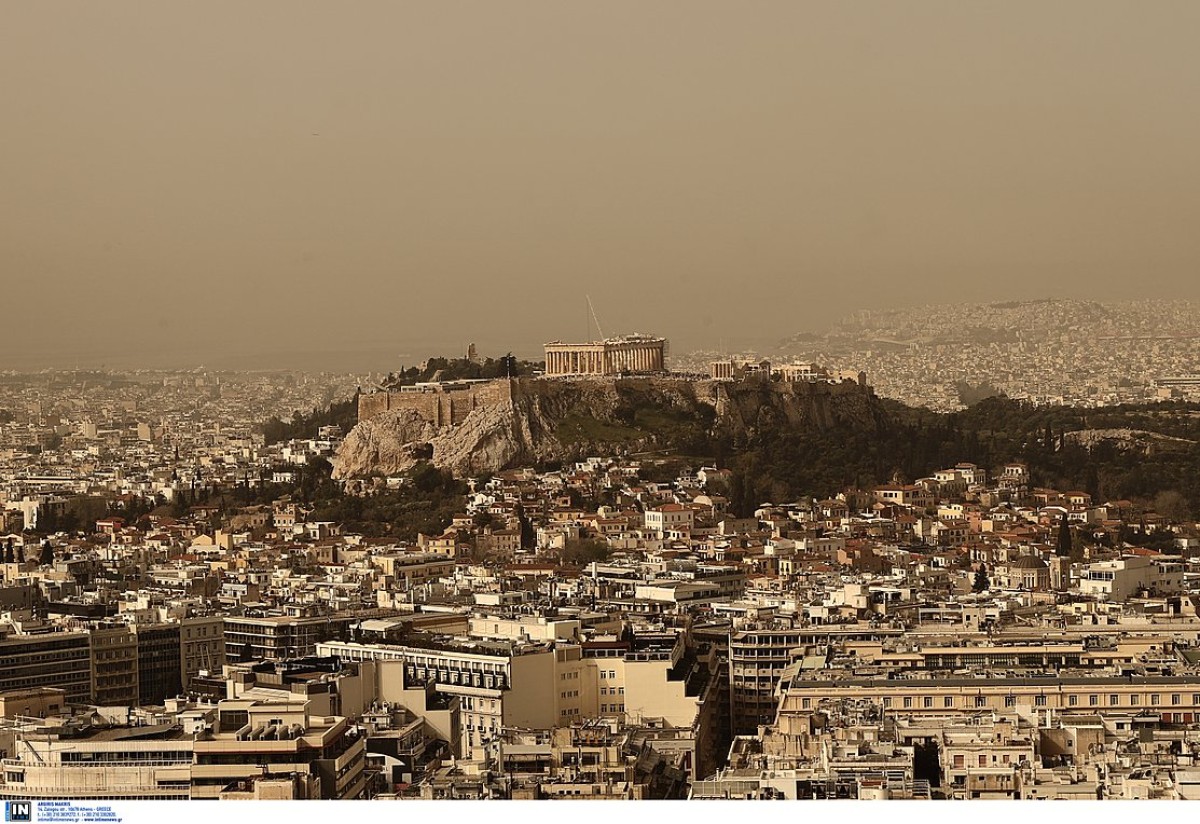 Για υψηλές θερμοκρασίες που θα σημειωθούν – για τα δεδομένα της εποχής – οι οποίες θα ξεπεράσουν ακόμα και τους 30 βαθμούς Κελσίου, έκανε λόγο ο μετεωρολόγος Κλέαρχος Μαρουσάκης.