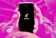 Η κινεζική εφαρμογή TikTok, με περισσότερους από 1,6 δισεκατομμύρια χρήστες παγκοσμίως και ιδιαίτερη δημοφιλία ανάμεσα στους νέους, βρίσκεται στο επίκεντρο κατηγοριών για πρόκληση εθισμού.