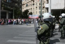 Έγκλημα στα Τέμπη: Κλείνουν ξανά οι σταθμοί του Μετρό – Νέα συγκέντρωση με συναυλία στο Σύνταγμα στις 19:00.