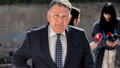 Ο Αλέξης Κούγιας έφυγε από τη ζωή αφήνοντας πίσω του εκτός της περιουσίας του και του δικηγορικού του γραφείου, μεγάλες υποθέσεις που δεν είχαν ολοκληρωθεί.