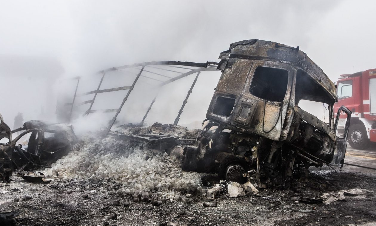 Αποκαλυπτικά είναι τα νέα στοιχεία που έρχονται στο φως της δημοσιότητας για το τραγικό τροχαίο δυστύχημα με τους δύο νεκρούς που σημειώθηκε