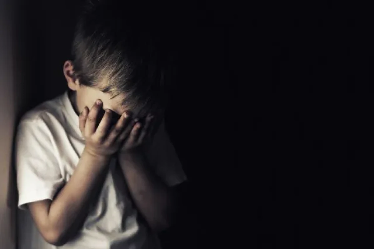 Χειροπέδες σε μία 39χρονη από το Κερατσίνι πέρασαν αστυνομικοί του Γραφείου Αντιμετώπισης Ενδοοικογενειακής Βίας της ασφάλειας Πειραιά