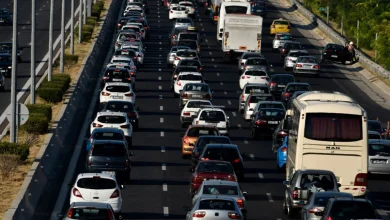 Επιστροφή μετ’ εμποδίων: Απίστευτη ταλαιπωρία για τους εκδρομείς του Πάσχα – Ουρές χιλιομέτρων και ατελείωτο μποτιλιάρισμα στον δρόμο της επιστροφής