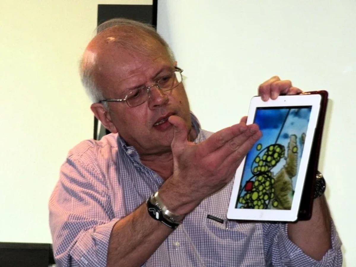 Δύο απανωτοί ισχυροί σεισμοί έχουν αναστατώσει την Κωνσταντινούπολη το μεσημέρι της Τετάρτης. Συγκεκριμένα ο πρώτος σημειώθηκε στις 12:49