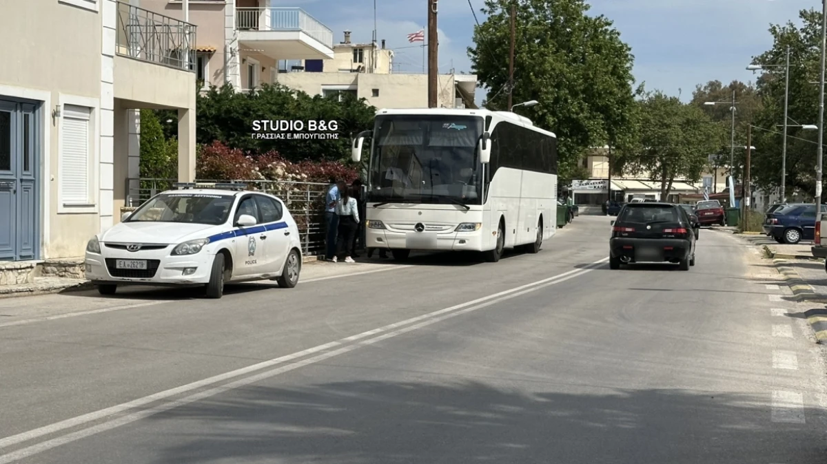 Άγριο ξύλο στην Αργολίδα: Επιτέθηκαν σε οδηγό ΚΤΕΛ επειδή… κόρναρε - Άνδρας βγήκε έξαλλος από το αυτοκίνητο και πέταξε καφέ στον οδηγό.