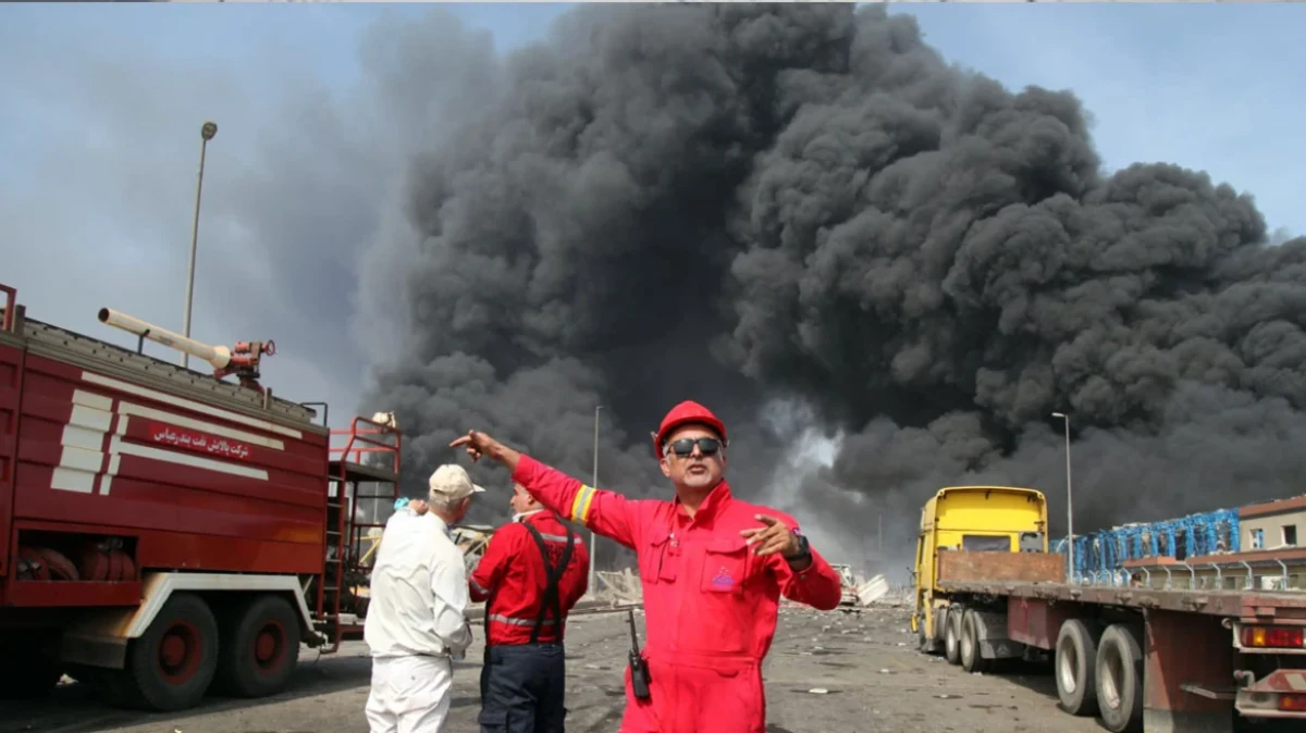 Φονική έκρηξη στο λιμάνι Μπαντάρ Αμπάς στο Ιράν: Τέσσερις νεκροί και πάνω από 500 τραυματίες