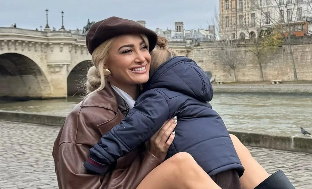 Tον προβληματισμό της γύρω από έναν πόνο που την ταλαιπωρεί το τελευταίο διάστημα θέλησε να μοιραστεί η Ιωάννα Τούνη μέσα από τον λογαριασμό