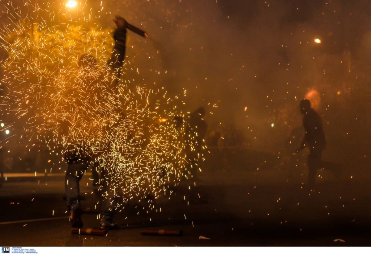 Τι γνωρίζετε για τη νόμιμη χρήση πυροτεχνημάτων; Τα πυροτεχνήματα μπορούν να μεταμορφώσουν τις εκδηλώσεις, όπως πάρτι, γάμους