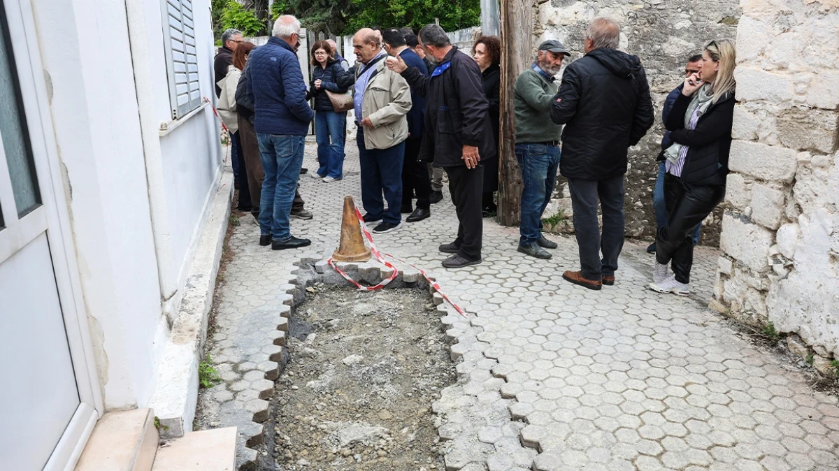 Ηράκλειο: Τεκτονικά ρήγματα "κατάπιαν" τις Βούτες – Ζημιές σε πάνω από 20 σπίτια, εκ των οποίων τα 7 χαρακτηρίστηκαν ακατάλληλα