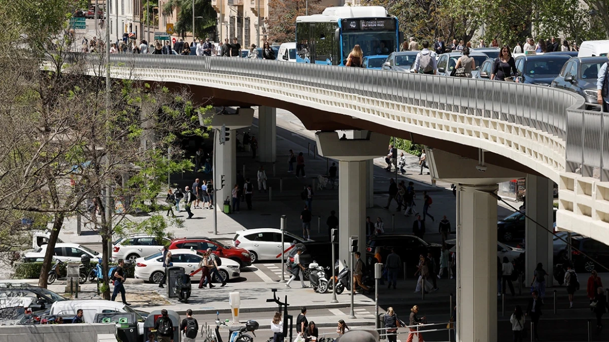 Μπλακάουτ στην Ιβηρική Χερσόνησο και τη Γαλλία: Χάος στις μεταφορές και τις επικοινωνίες - Πολίτες εγκλωβίστηκαν σε τρένα, τραμ και ανελκυστήρες