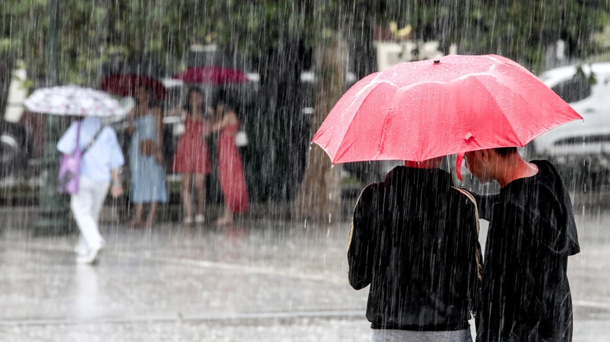 Καταιγίδα πλήττει την Αθήνα: Βροχές και κακές καιρικές συνθήκες έως την Κυριακή - Στο "κόκκινο" οι δρόμοι του λεκανοπεδίου