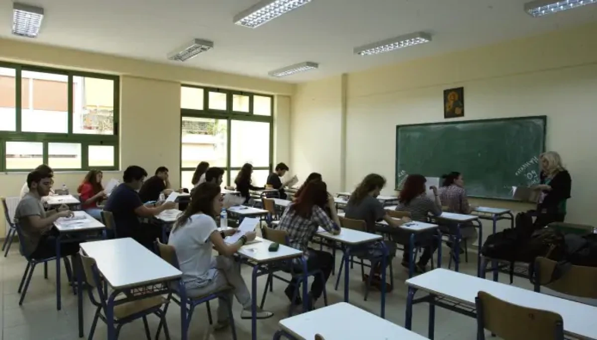 Αντιπαιδαγωγικές μεθόδους στους μαθητές σχολείου έξω από την Πάτρα, φέρεται να χρησιμοποιούσε η γυμνασιάρχης που χθες (13/5)