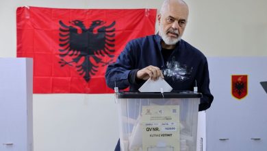 Με την μεγάλη αποχή να είναι το κύριο χαρακτηριστικό της διαδικασίας μέχρι τώρα,διεξάγονται σήμερα στην Αλβανία γενικές βουλευτικές εκλογές.