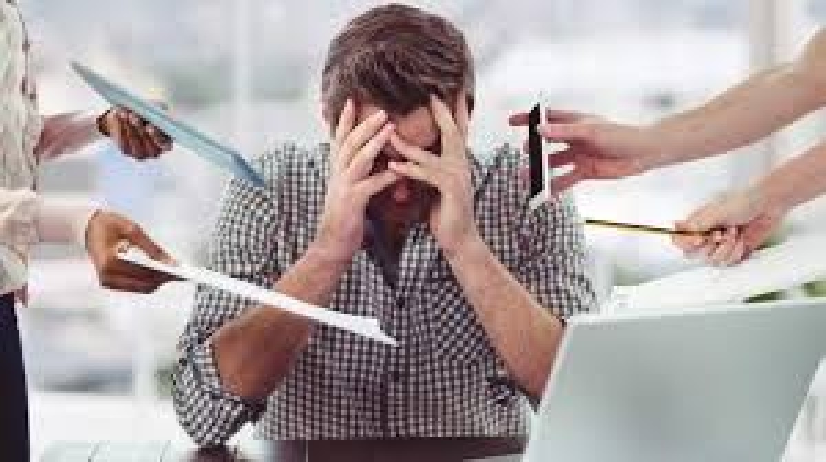 «Ζοφερό» το εργασιακό τοπίο στην Ελλάδα : 7 στους 10 εργαζομένους βιώνουν άγχος – Ένας στους τρεις δηλώνει δυσαρεστημένος με τη δουλειά του