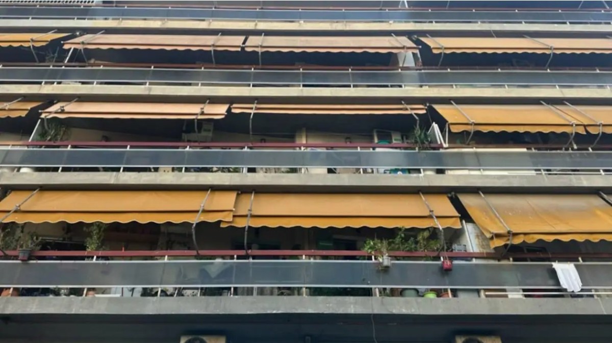 Καλλιθέα: Ανείπωτη τραγωδία – «Μίλησέ μου, σε παρακαλώ, άνοιξε τα μάτια σου…» η σπαρακτική φωνή της θείας της Αγγελίνας που τραυματίστηκε θανάσιμα περνώντας από τζαμαρία