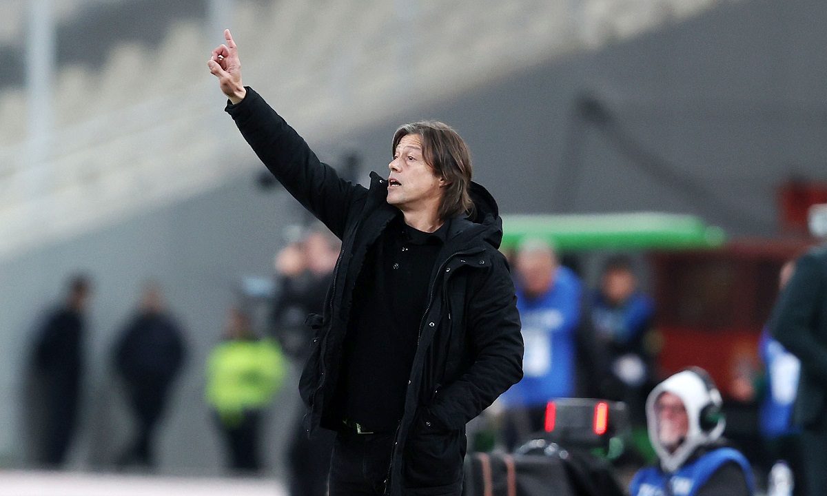 Βαρύ το κλίμα στην ΑΕΚ. Ξεκίνησαν τα πλέι οφ της Super League 1, με την ελπίδα πως θα φανεί μια ομάδα καλύτερη από την κανονική περίοδο. Και καταλήγει σε εφιάλτη.