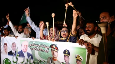 Μετά τη θύελλα, σιγή: Η πρώτη ήρεμη νύχτα στα σύνορα Ινδίας-Πακιστάν μετά την χειρότερη κρίση εδώ και 20 χρόνια