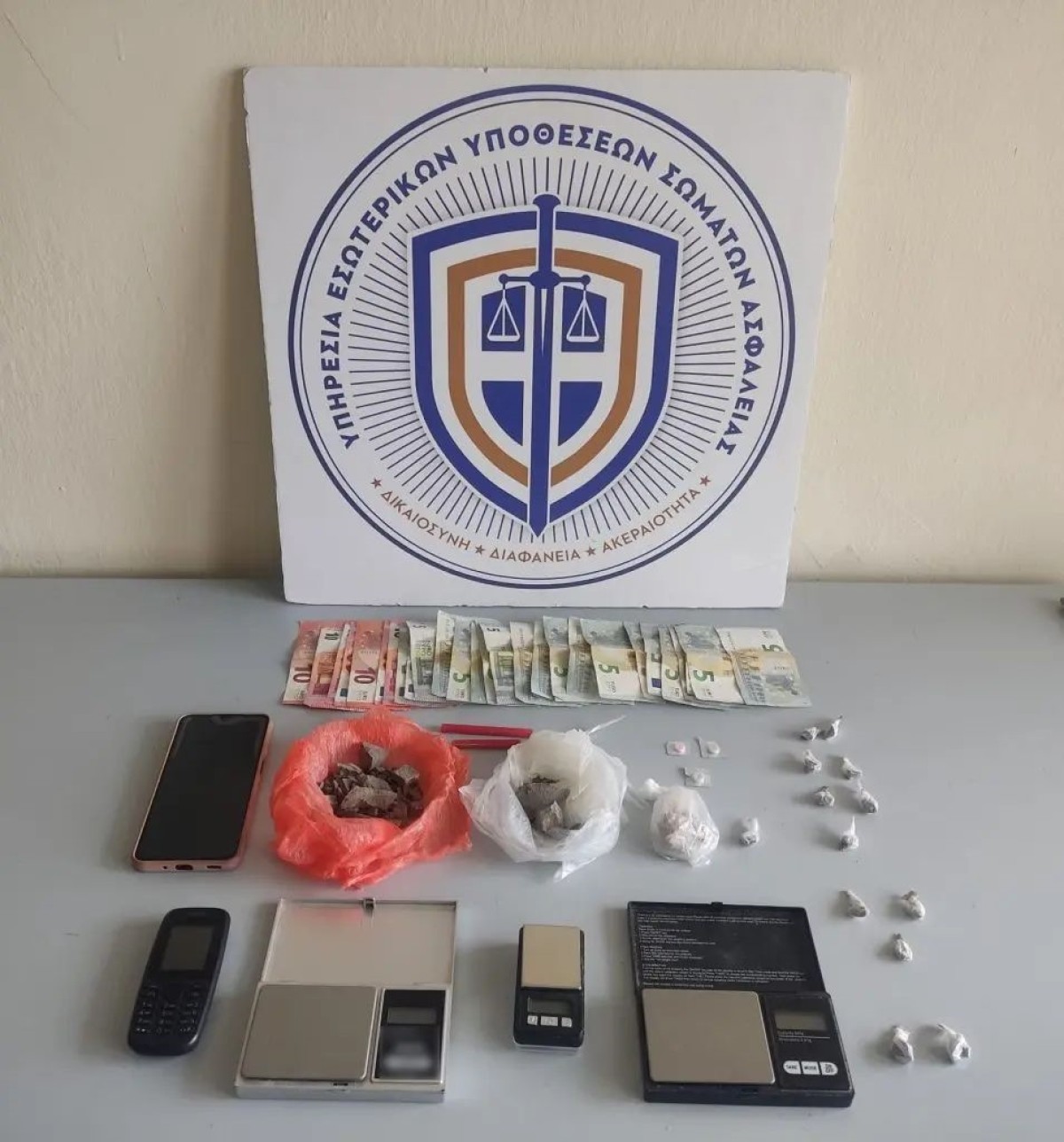 Ψυχίατρος με... ειδίκευση στην πρέζα – Η «γιατρός» που μοίραζε ηρωίνη αντί για συνταγές