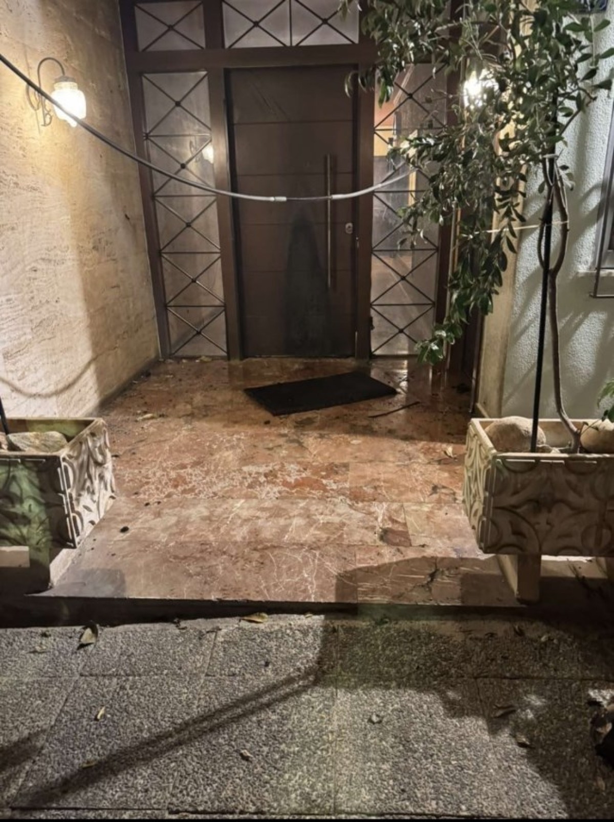 Επίθεση με γκαζάκια στο σπίτι του πρώην προέδρου του ΕΟΔΑΣΑΑΜ, Χρήστου Παπαδημητρίου