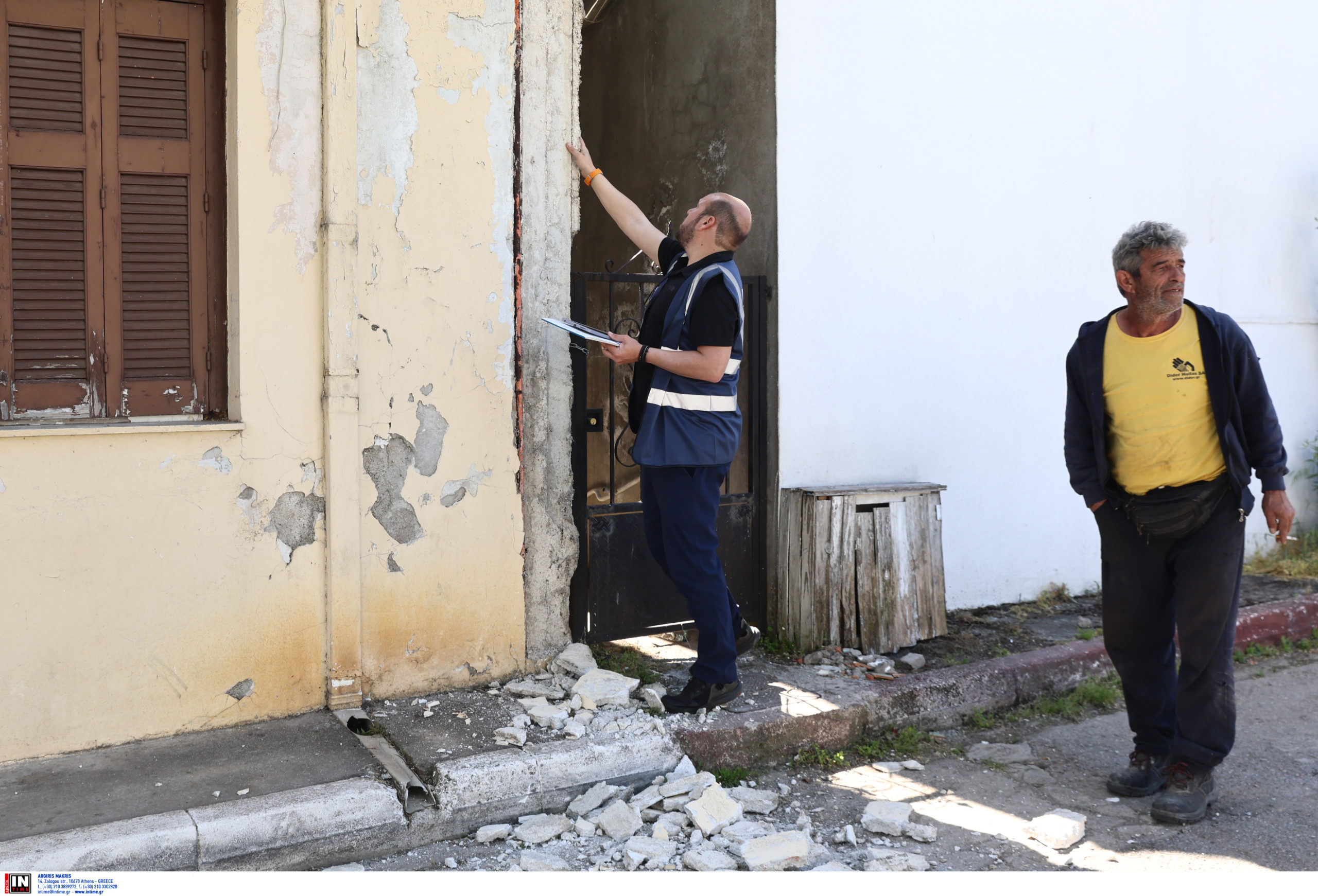 Εφιάλτης στην Εύβοια: Οικογένειες ξεσπιτώνονται – Φόβοι για νέα μεγάλη σεισμική δόνηση, σε επιφυλακή οι αρχές