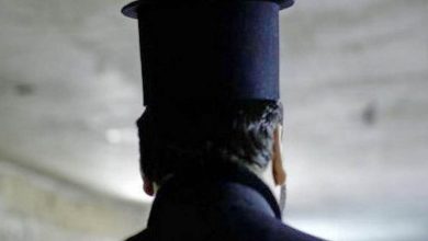 Για πολλά χρόνια ήταν ηθοποιός. Όμως τελικά έκανε στροφή στην ζωή του και ακολουθεί πλέον εκκλησιαστική πορεία.