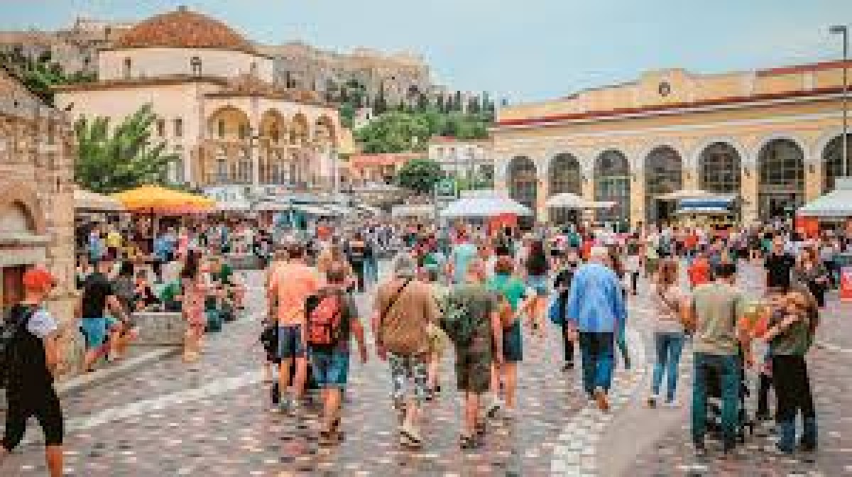 Η Αθήνα περιμένει πάλι εκατομμύρια τουρίστες αλλά οι ειδικοί κρούουν τον κώδωνα του κινδύνου για τον κίνδυνο να βρεθεί η πρωτεύουσα