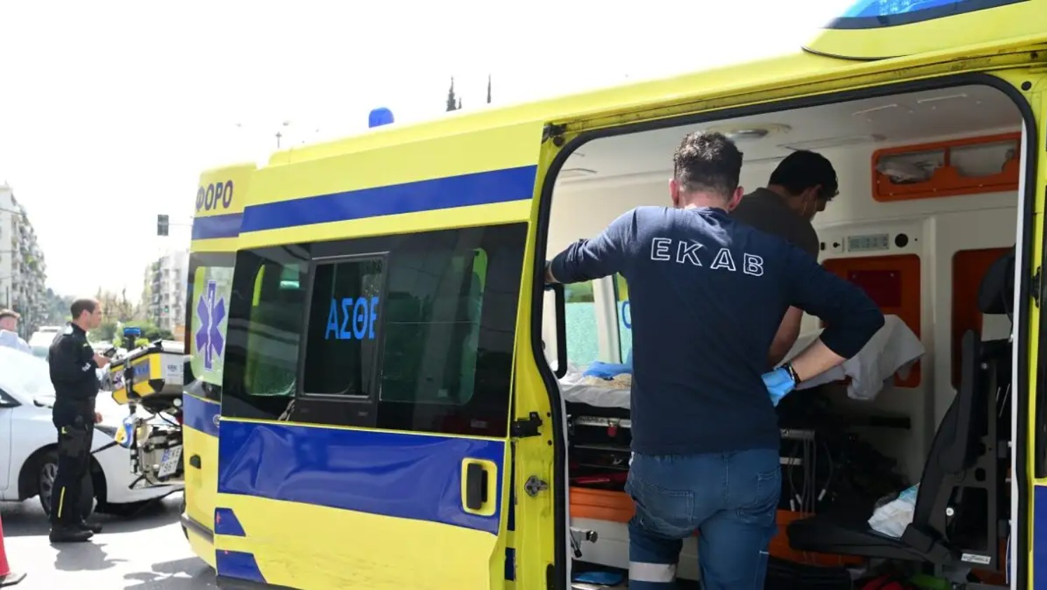 Σοκ στην Καλλιθέα: Κατέληξε δυστυχώς η 7χρονη που «πέρασε» μέσα από τζαμαρία