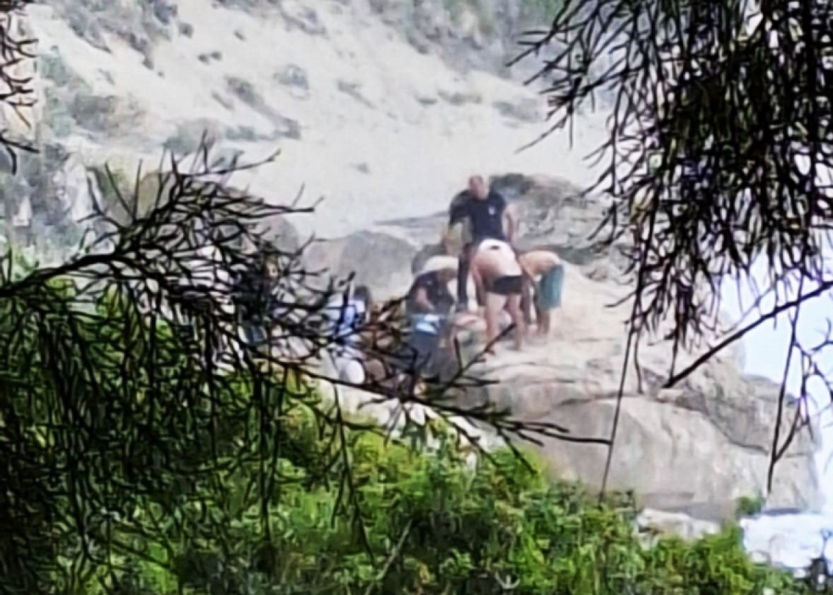 Τραγωδία στη Λευκάδα: Ο γάμος που δεν έγινε ποτέ - Νεκρός 30χρονος στο bachelor party του παρασυρμένος από τα αδυσώπητα κύματα στο Κάθισμα