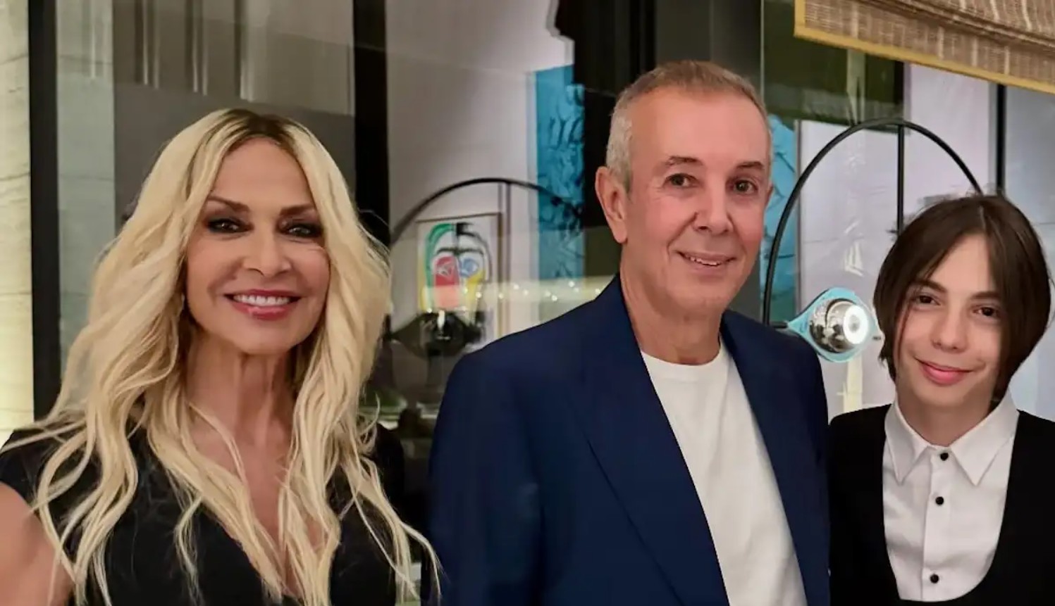 Στέλιος Κερασίδης: Το παιδί - θαύμα παραλίγο να σταματούσε τις σπουδές του! Ο εφοπλιστής που ανέλαβε τα έξοδα και το δημόσιο «ευχαριστώ» στην Άννα Βίσση