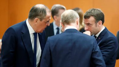 Απασφάλισε ο Σεργκέι Λαβρόφ:«Η Γαλλία του Μακρόν «βράζει» από μίσος για τη Ρωσία και οδηγεί σε ατέρμονο πόλεμο»