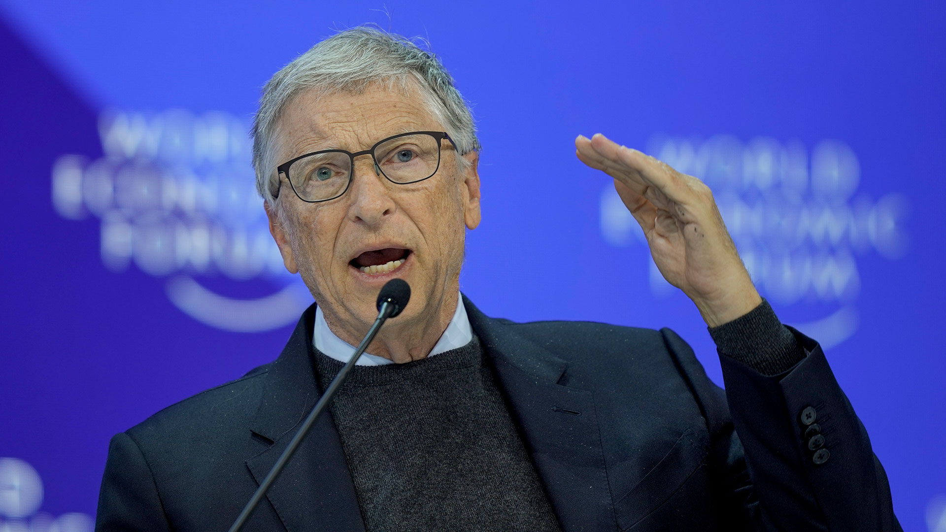 Η τεχνητή νοημοσύνη αλλάζει ραγδαία την κοινωνία μας, προκαλώντας δικαιολογημένες ανησυχίες για το μέλλον πολλών επαγγελμάτων.