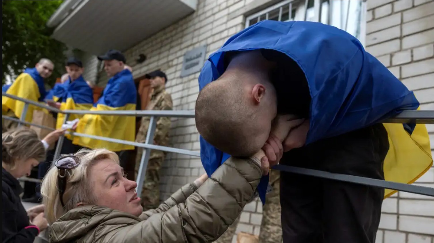  Ρωσία: Ιστορική ανταλλαγή αιχμαλώτων ανάμεσα σε Ρωσία και Ουκρανία-Επαναπατρίστηκαν 270 στρατιωτικοί και 120 πολίτες