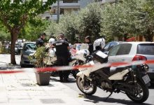 Οικογενειακή τραγωδία στη Νέα Σμύρνη: «Ήθελα μόνο να τον τρομάξω» ισχυρίζεται ο 71χρονος πατέρας που σκότωσε τον γιο του σε κατάσταση πανικού