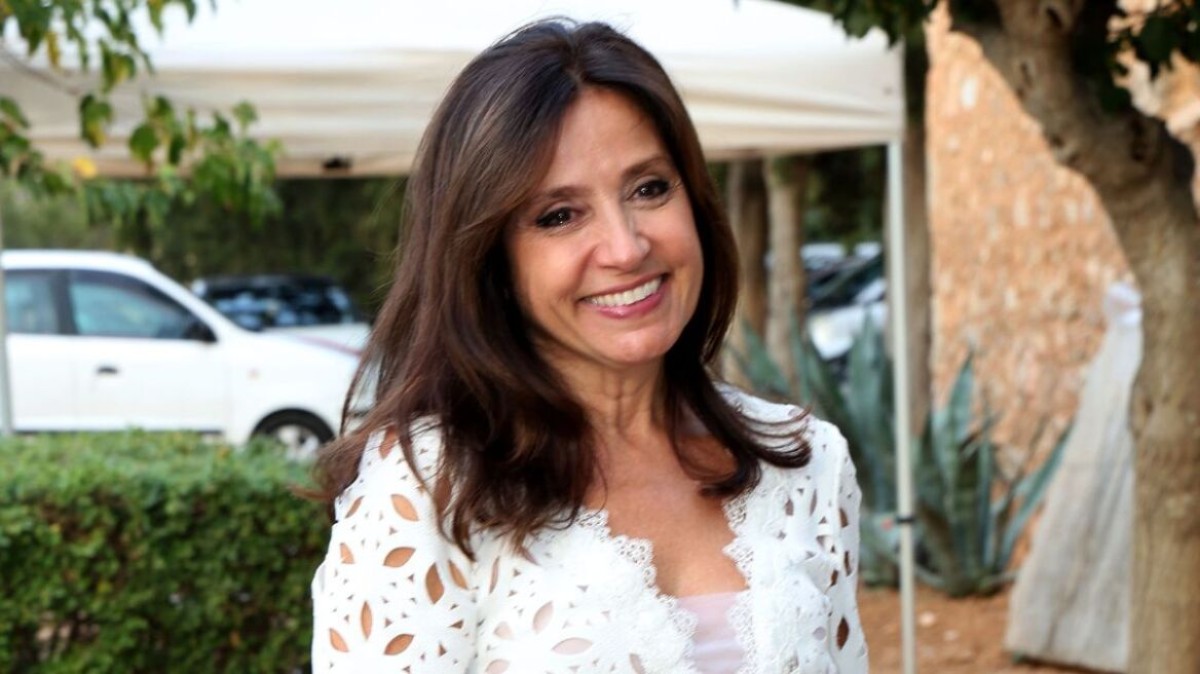 Βάσω Γουλιελμάκη: «Το τελευταίο μήνυμα της Καίτης Κωνσταντίνου με συγκλόνισε – Δεν ήξερα τίποτα για την αρρώστια της»